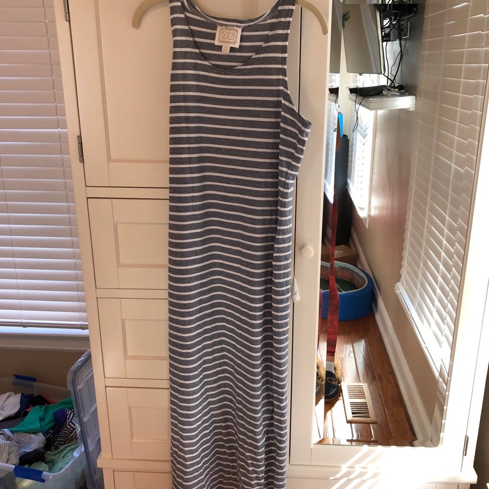 Medium sail to sable maxi dress jetting to jetties - Picture 3 of 4